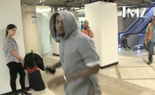 Kanye West Temper Tantrum Attacks TMZ Photographer At LAX (VIDEO) Kanye West Temper Tantrum Attacks TMZ Photographer At LAX (VIDEO)